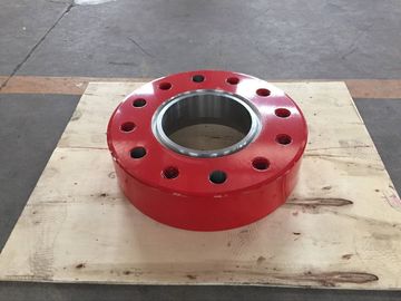 مكافحة الصدأ محول Wellhead شفة 13 5/8 "X 5000psi للاتصال فوهة البئر
